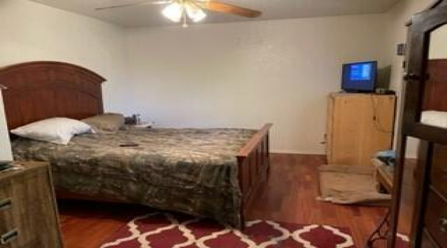 2nd bedroom pic 1