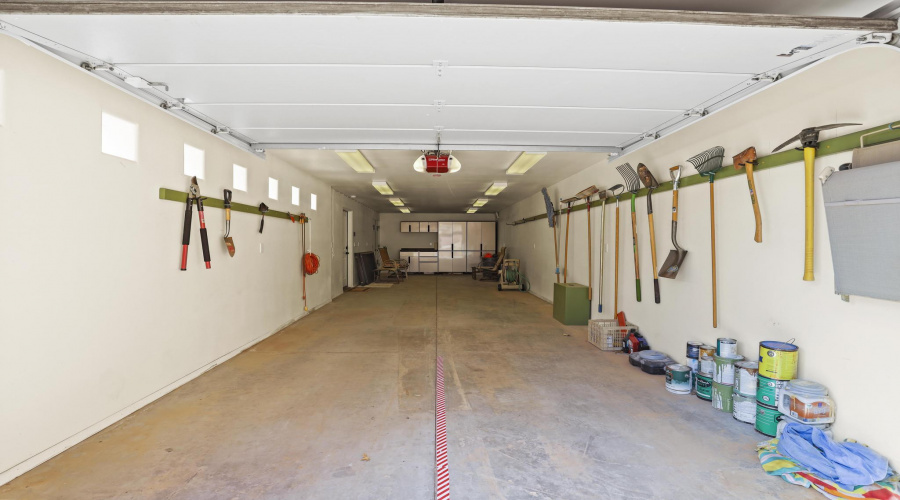 tandem garage