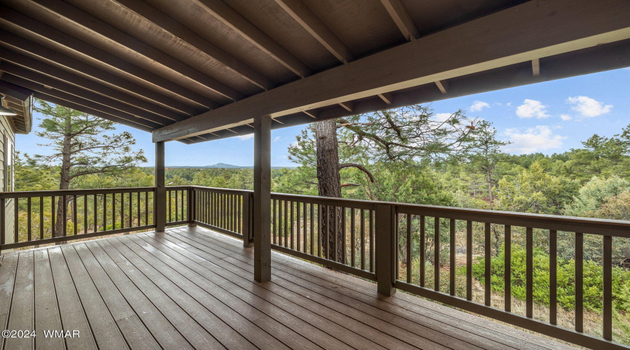 Covered Rear Deck w/ Panoramic Views