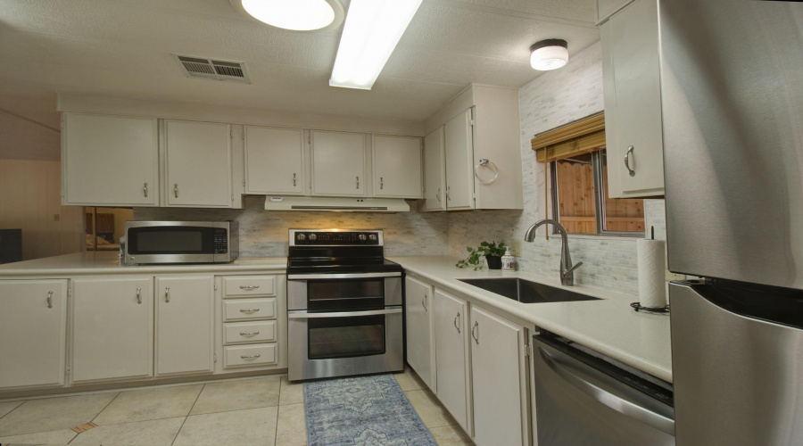 100 N Foothill Drive Kitchen 1
