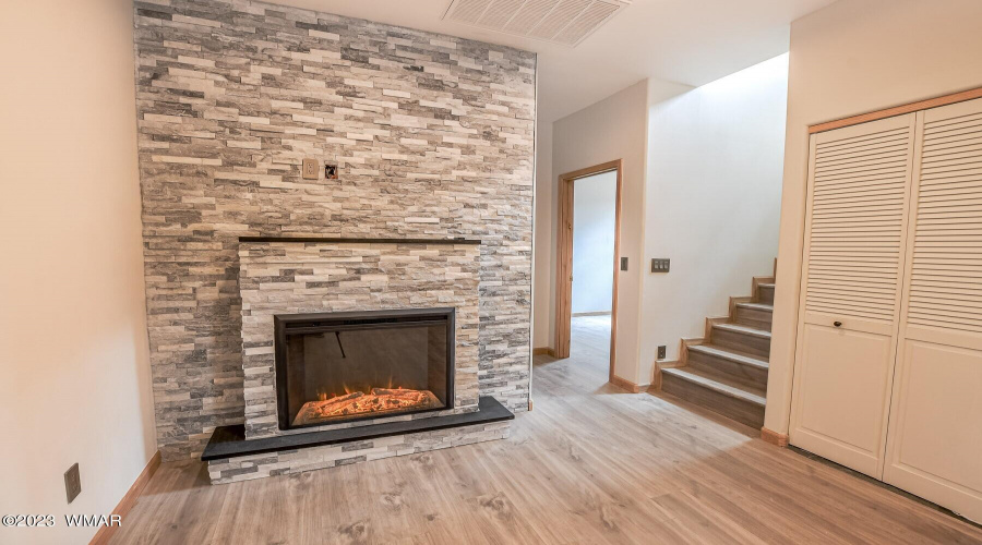 Electric fireplace with heat