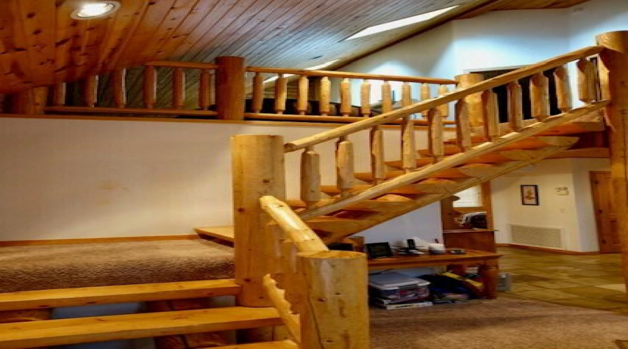 interior staircase to loft