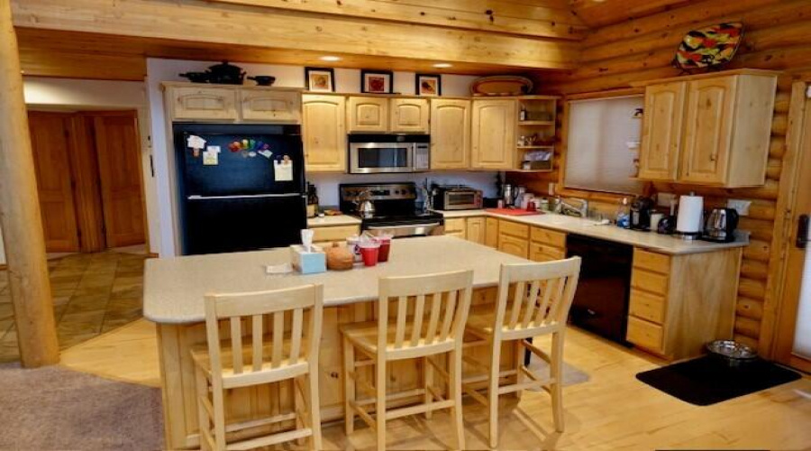 kitchen breakfast bar