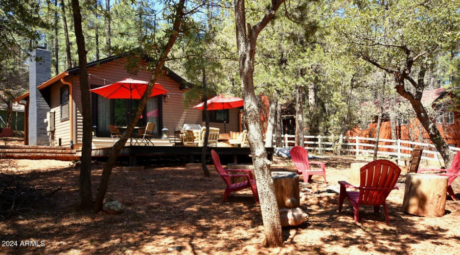 Patio & Fire Pit Area