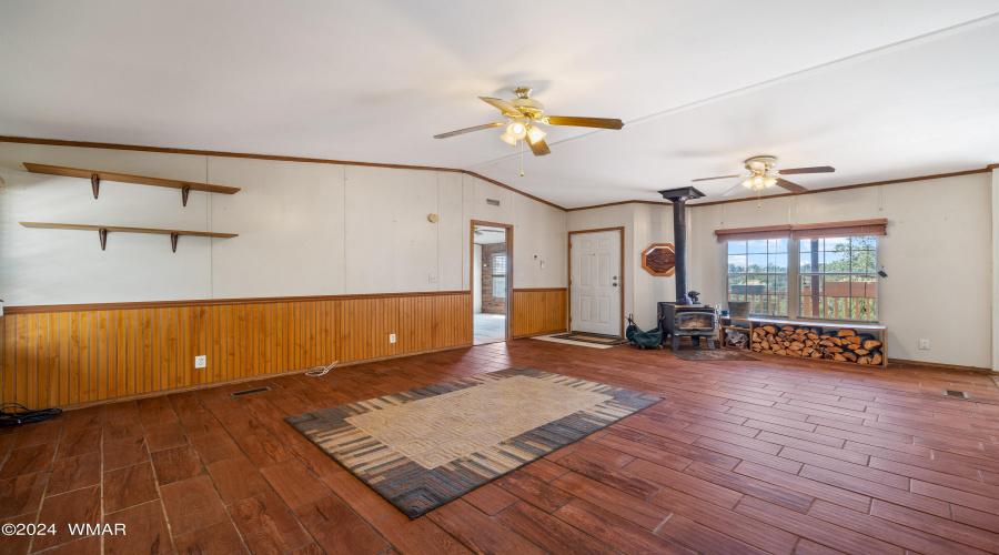 3641StaggCir-HeberOvergaard-AZ-9