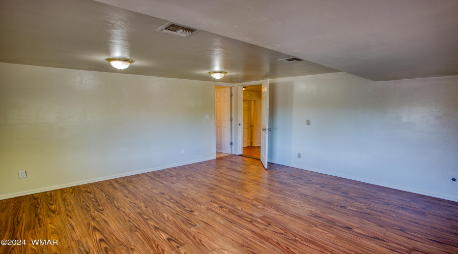 Main House Primary Bedroom