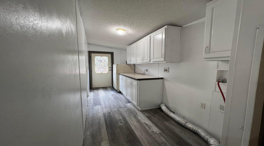 Laundry utility room