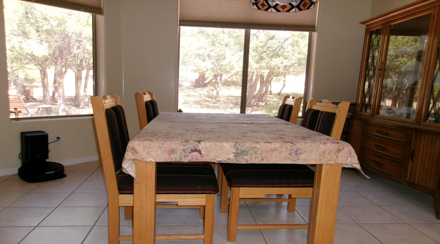 dining area 1