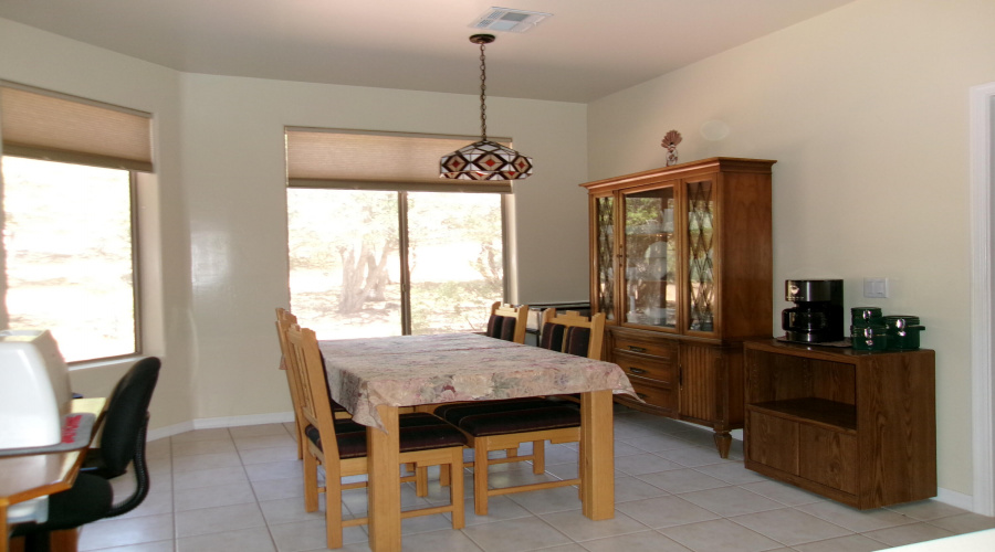 dining area 2