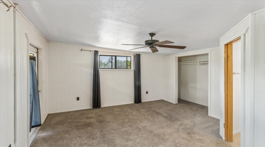 Upstairs Primary Bedroom