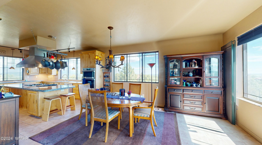 Dining Room/Kitchen