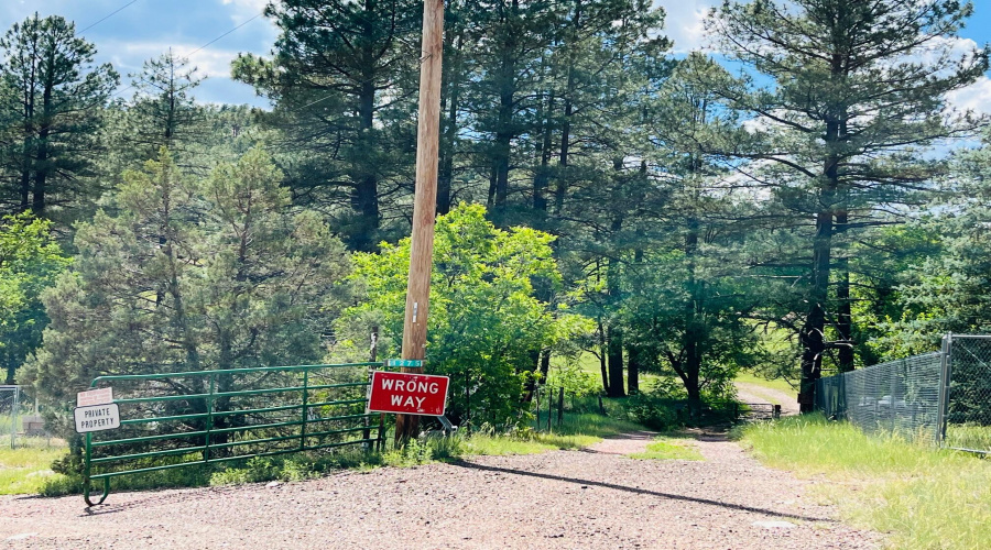 Dead ends at Running Elk Entrance on rig