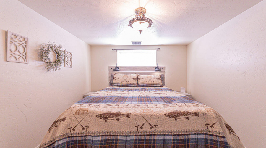 Queen bed in Master bedroom