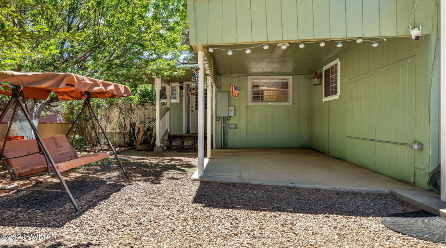 CARPORT