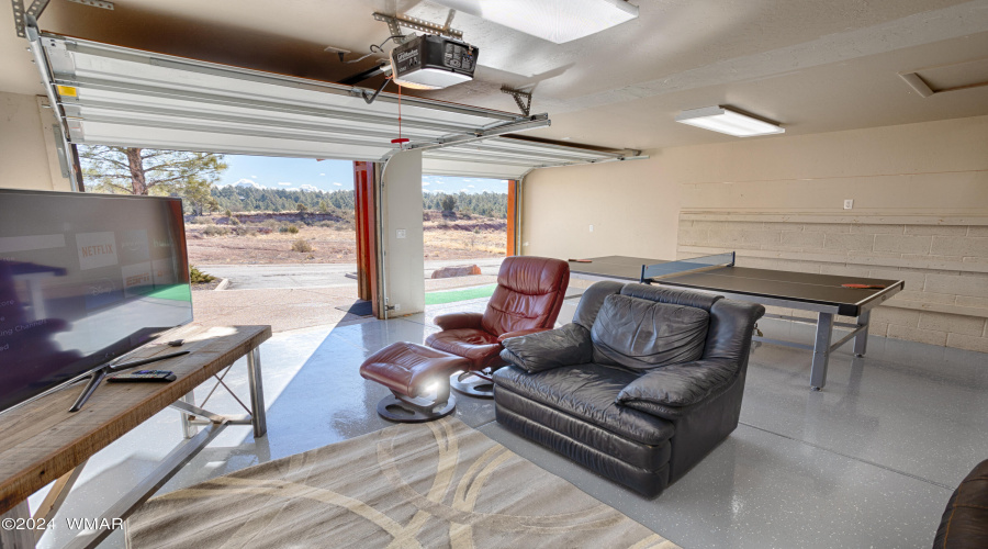 Garage/Game Room