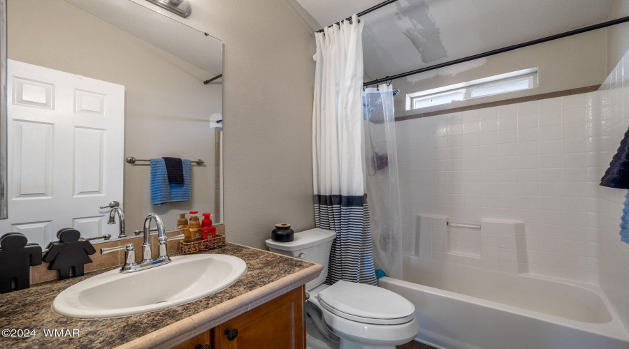 Guest Home Guest Bathroom