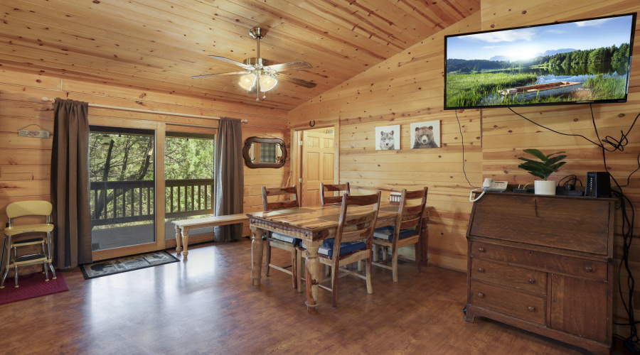 Dining Area (1)