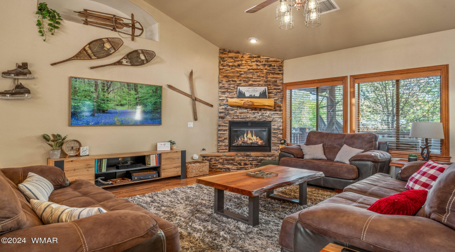 2153SWoodlandHillsLn-Pinetop-AZ-9