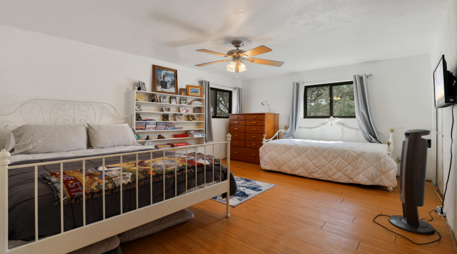 Guest Bedroom 1