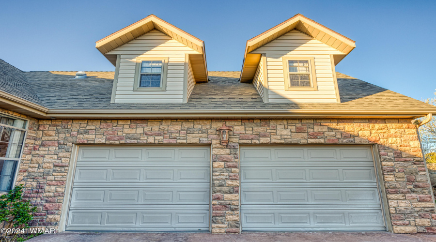 Oversized 2-Car Attached Garage