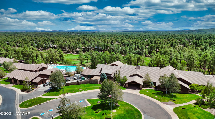 Club house/Fitness Center/Pool