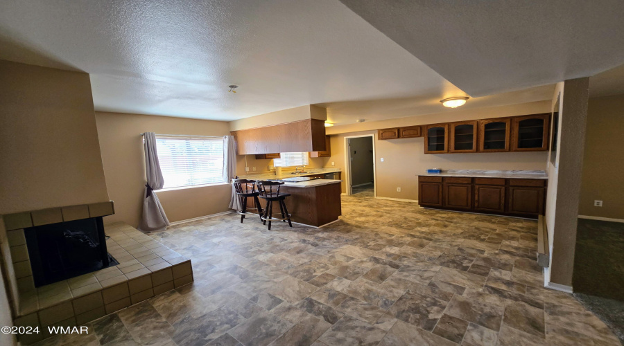 Kitchen/ dining room