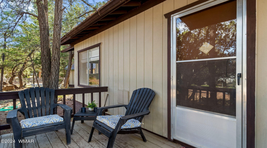 WELCOMING FRONT PORCH