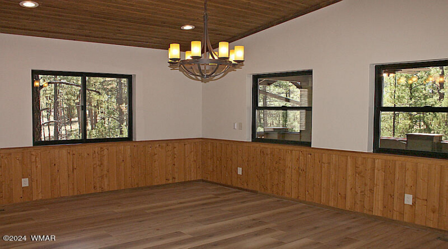 010_Dining Room Area