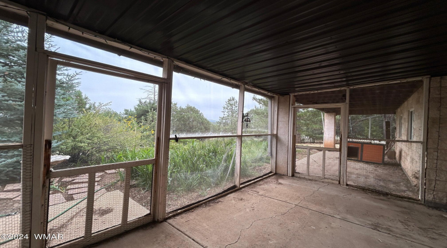 screened porch