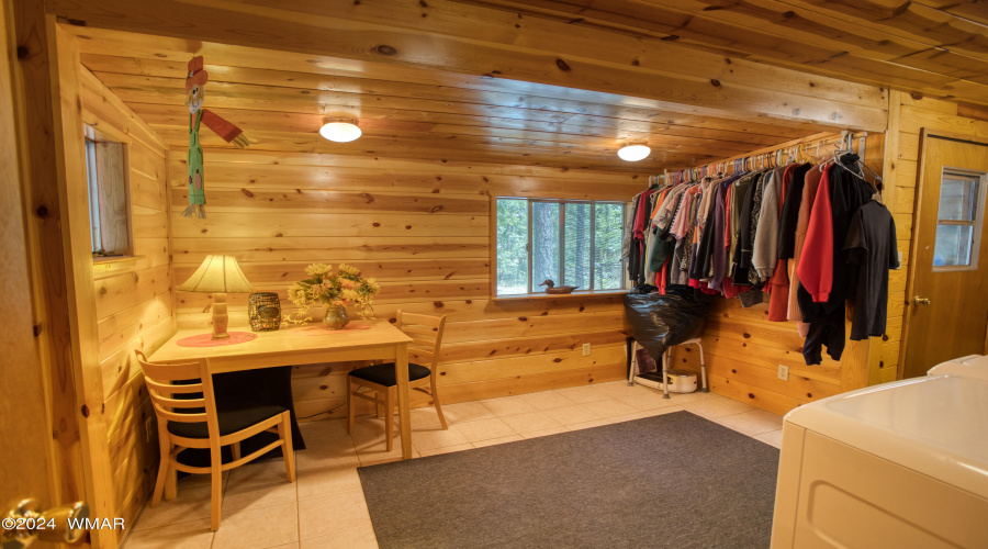 mudroom