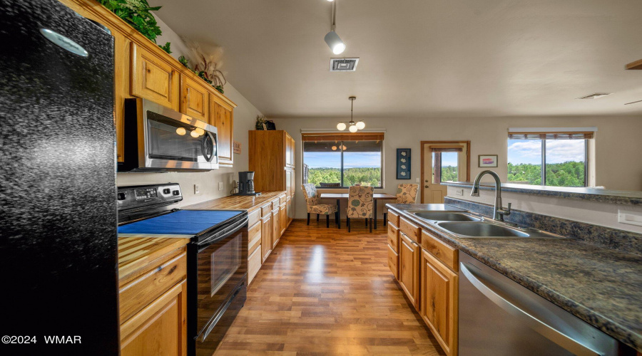 Newly Remodeled Kitchen