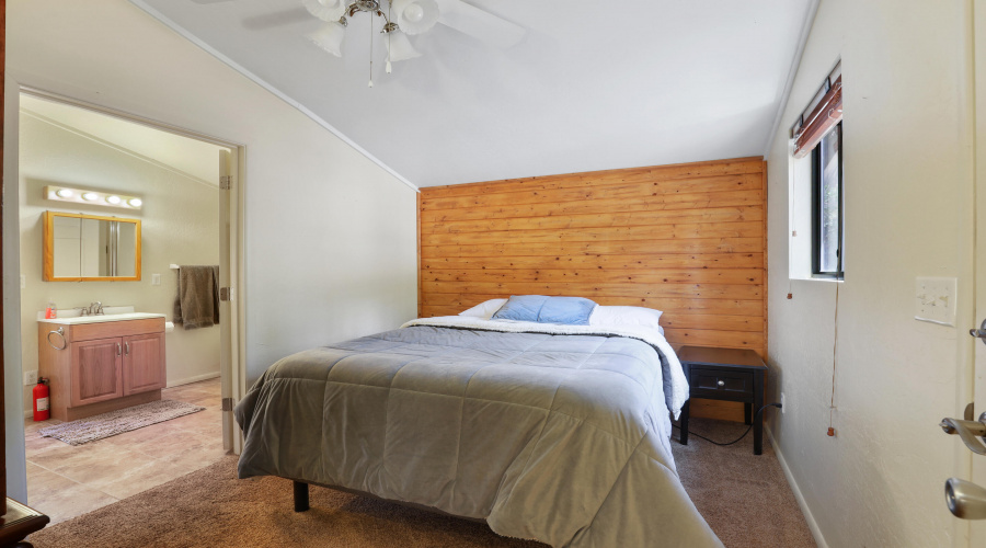 Master Bedroom-Bath