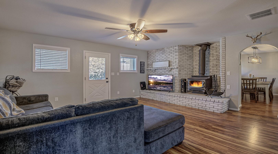 livingroom w. woodstove