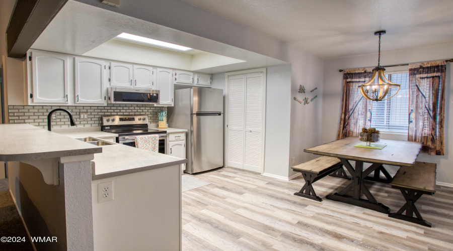 Kitchen/Dining Area