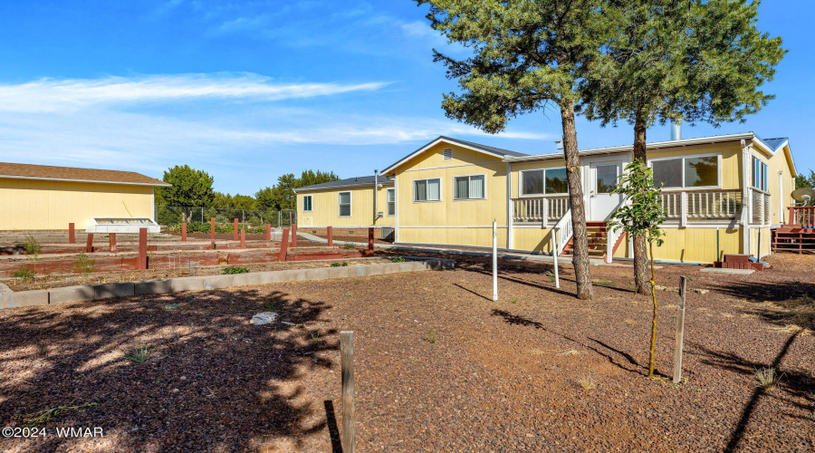 17 County Rd. 3205 Vernon, AZ 85940