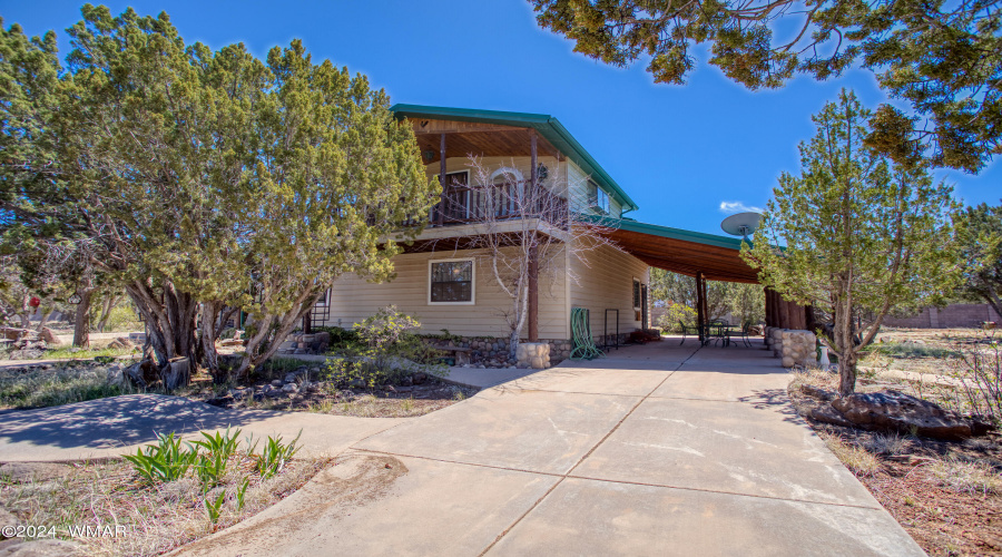 Carport/Patio