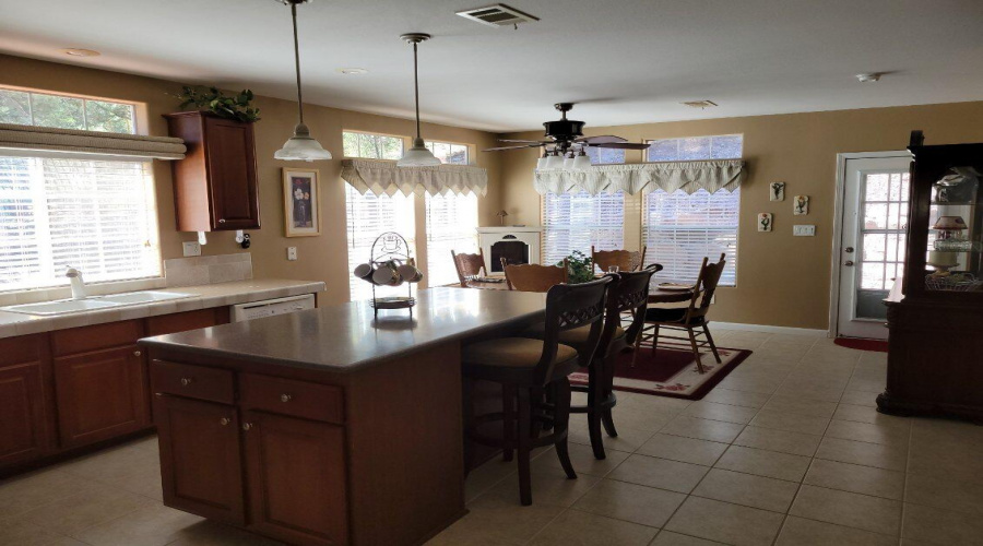 Great Entertaining Kitchen