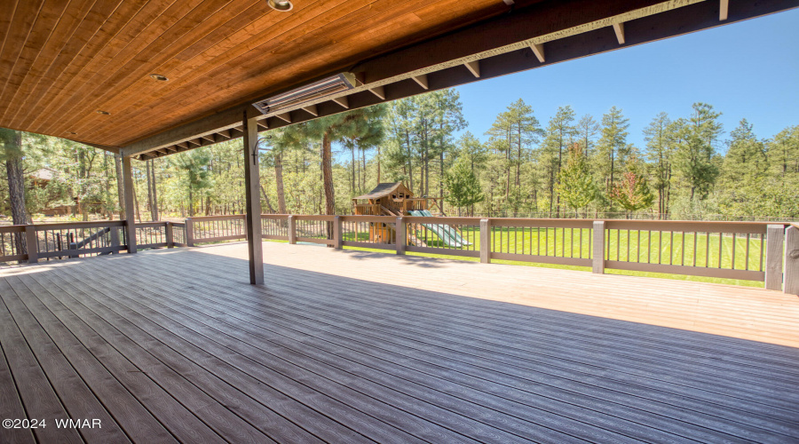 Covered Back Deck (2)