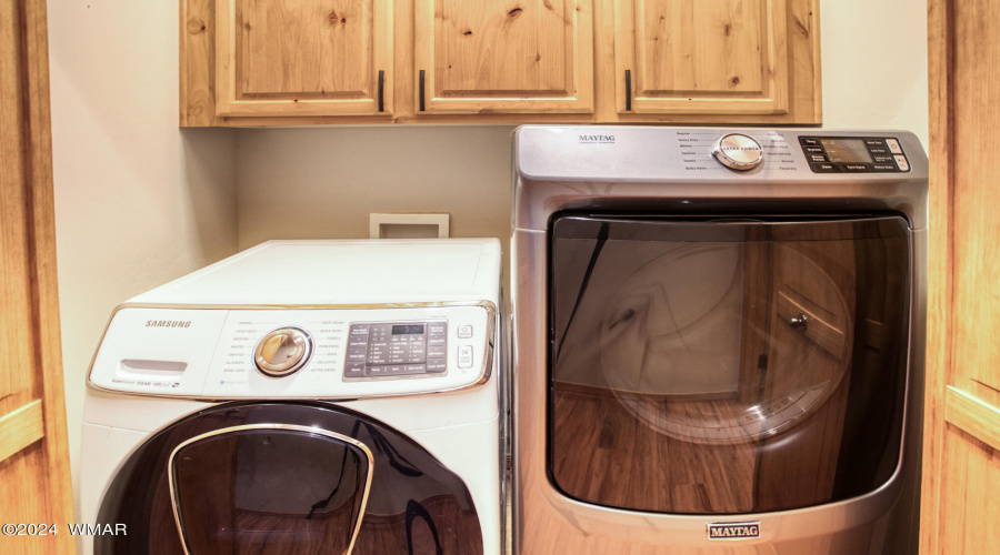 019_Laundry Closet