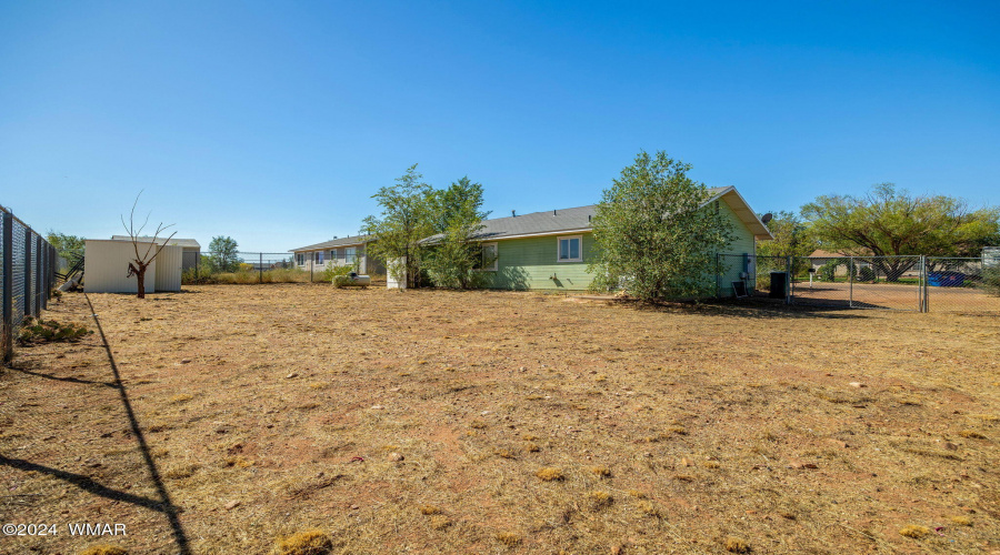 Large fully fenced yard