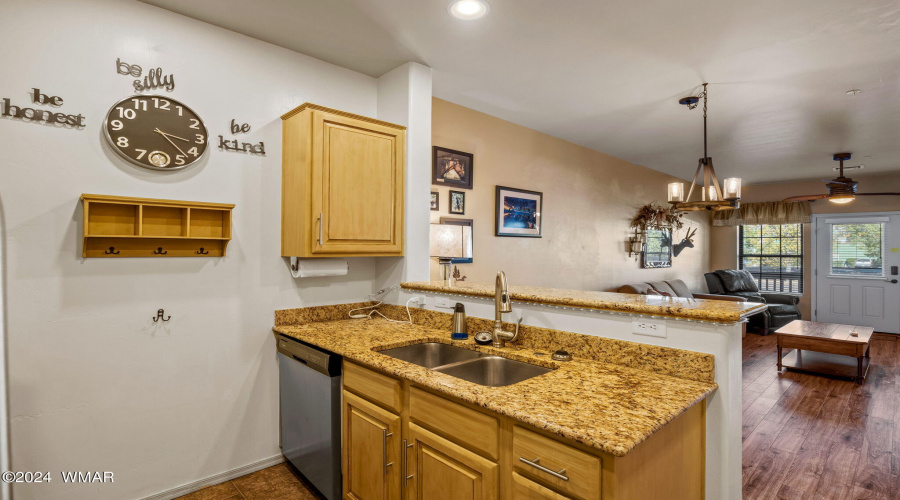 2351QuarterHorseTrl-Unit143-Overgaard-AZ