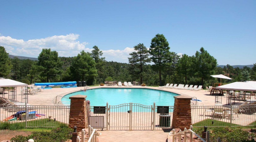 Chapparrel Pines-Community Pool