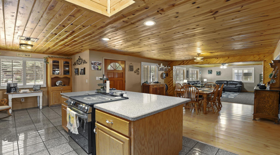 Kitchen island