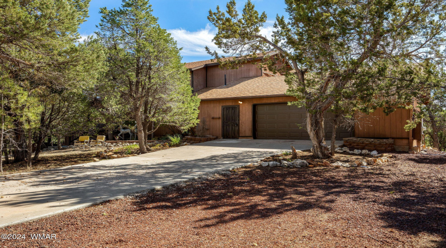 1586EchoCir-HeberOvergaard-AZ-4