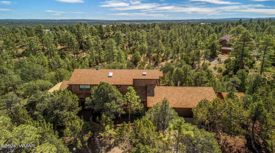 1586EchoCir-HeberOvergaard-AZ-2