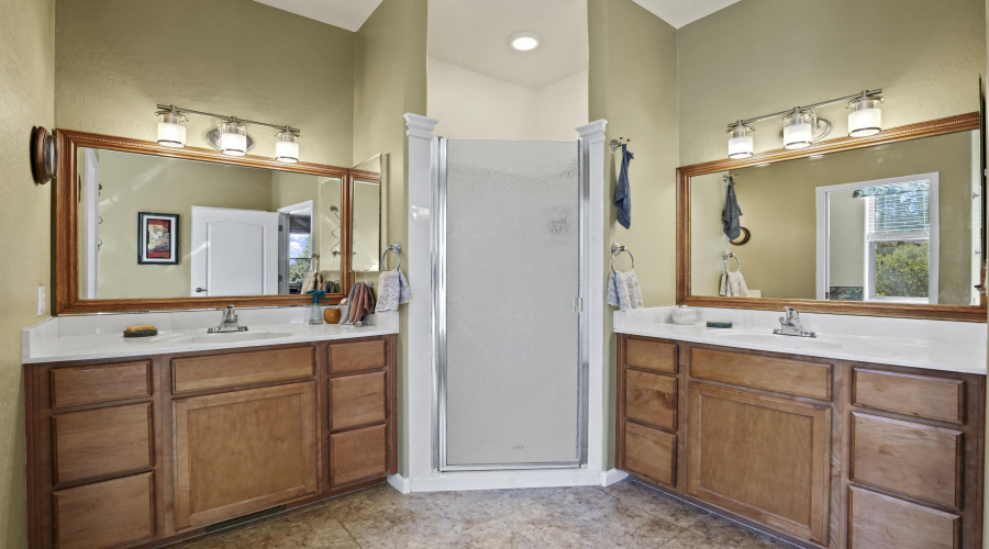 Double Vanity-Master Bathroom