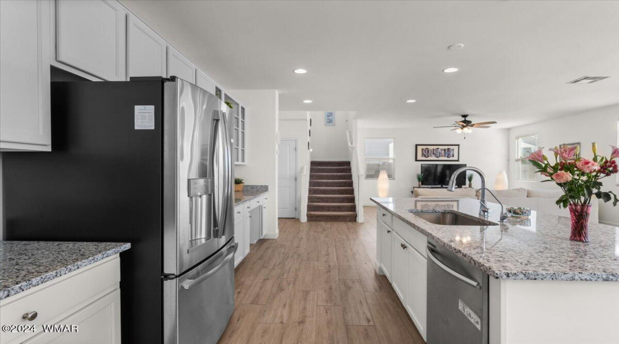 24-Kitchen