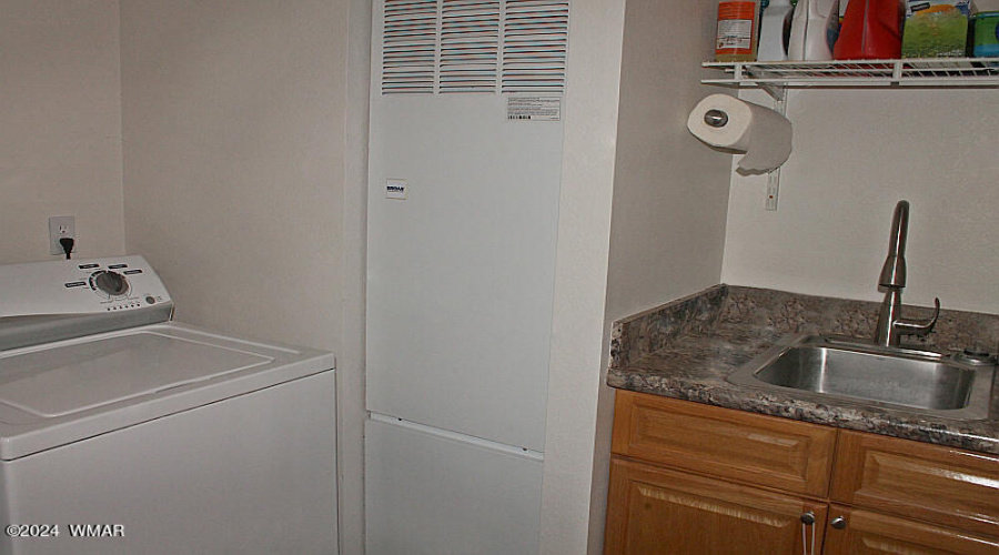 019_Laundry Room