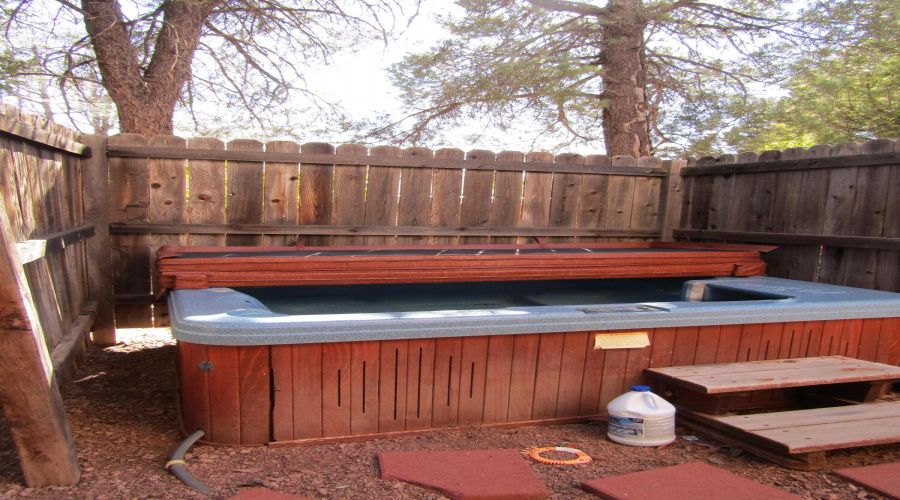 Hot tub