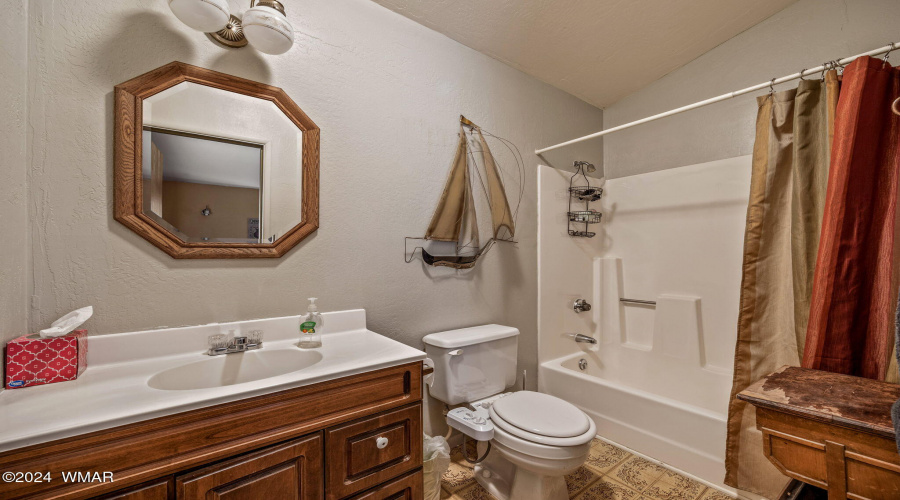 Apartment2 Bath